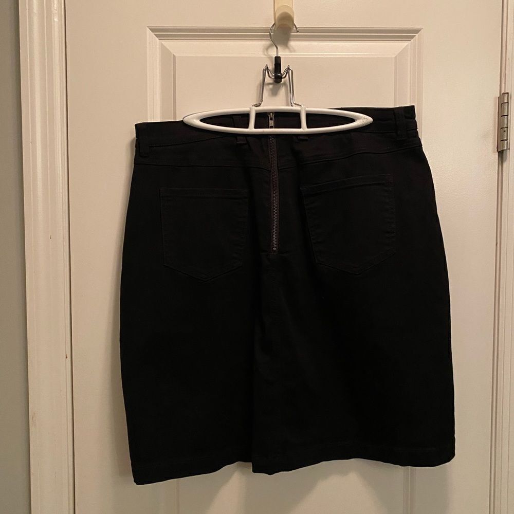 Universal Standard Ang Button Down Denim Skirt - image 5